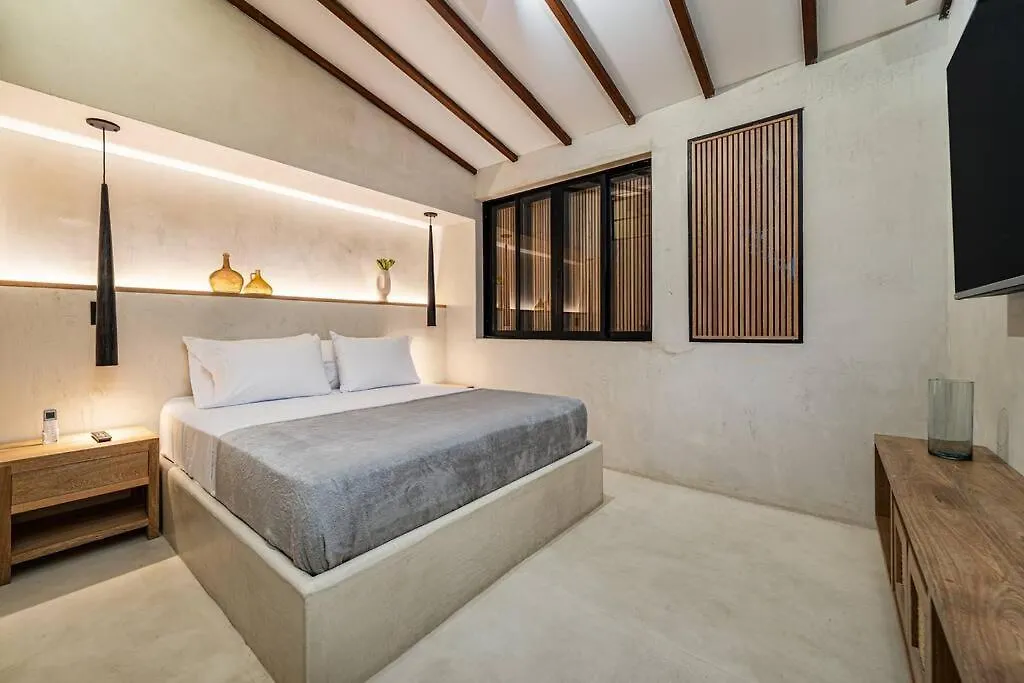 Provenza 6 Bedroom House By Housy Host Medellin 0*,